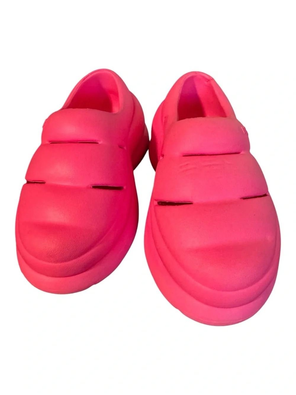 UGG fun sporty
